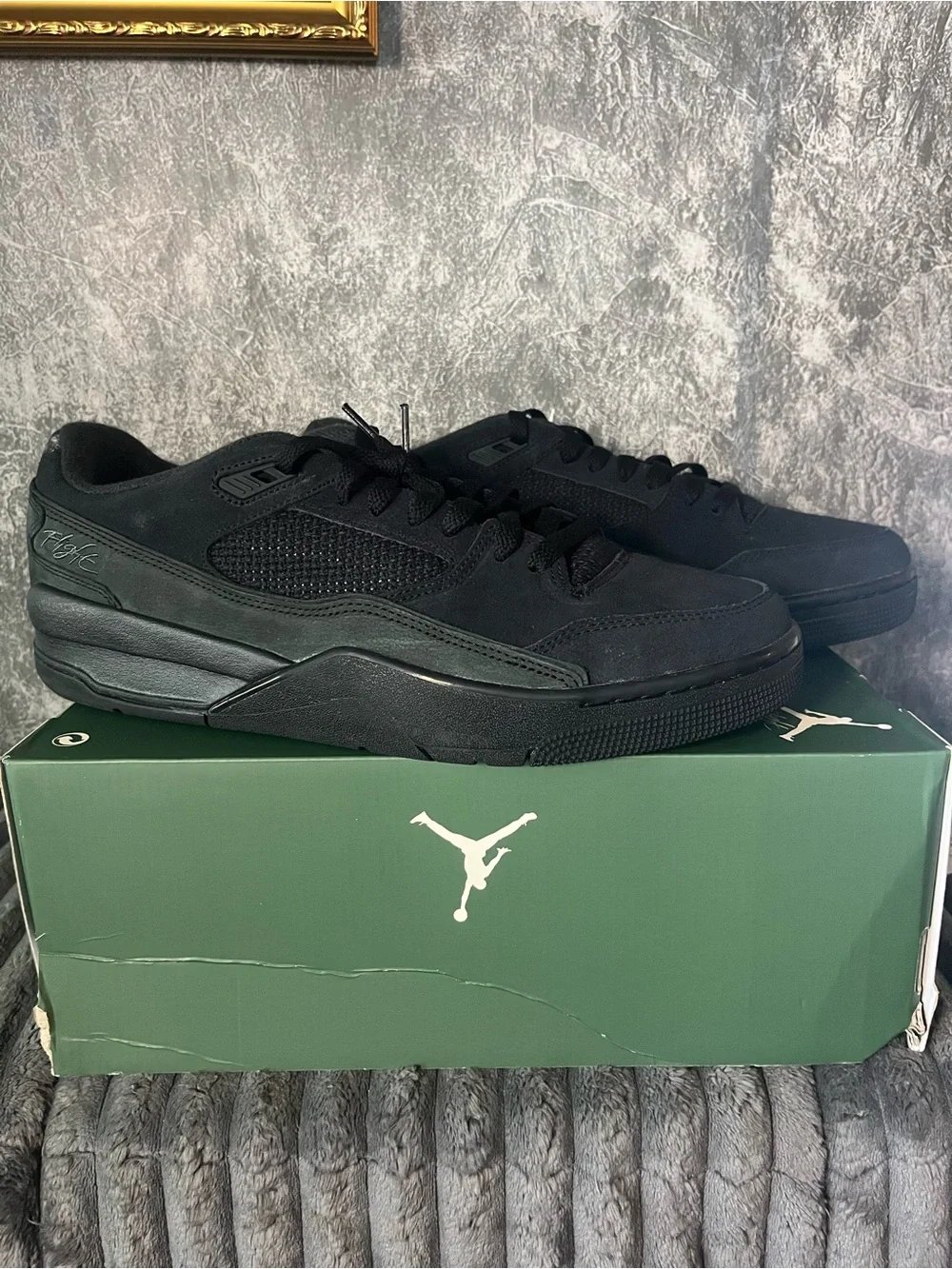 Jordan Flight Court Men's All-Black Low Top Athletic Sneakers Sz 12 new in box